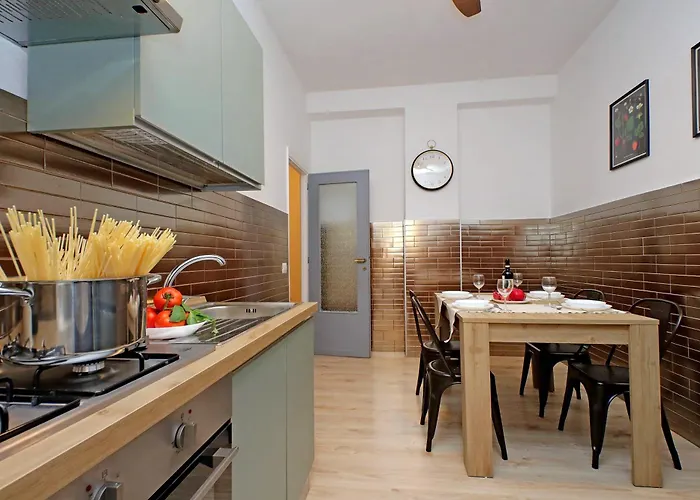 Διαμέρισμα Tm *